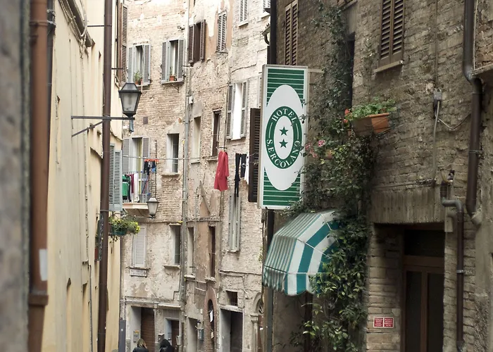 S. Ercolano 2* بيرودجا