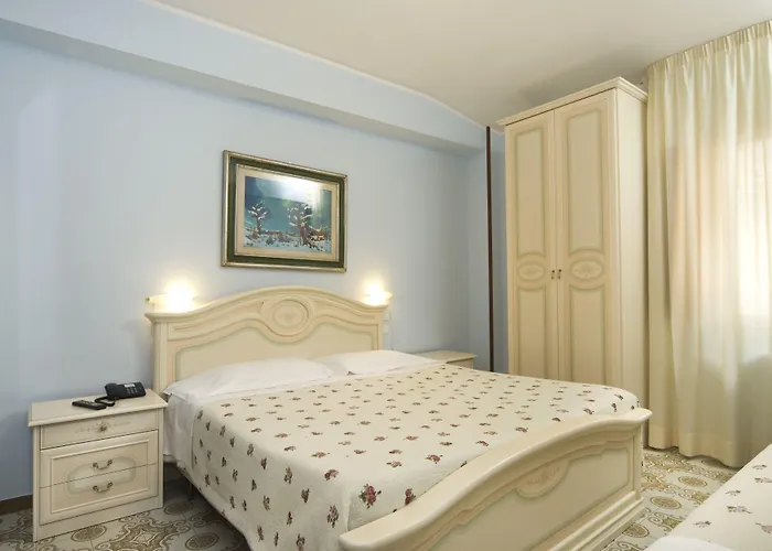 Отель S. Ercolano 2*